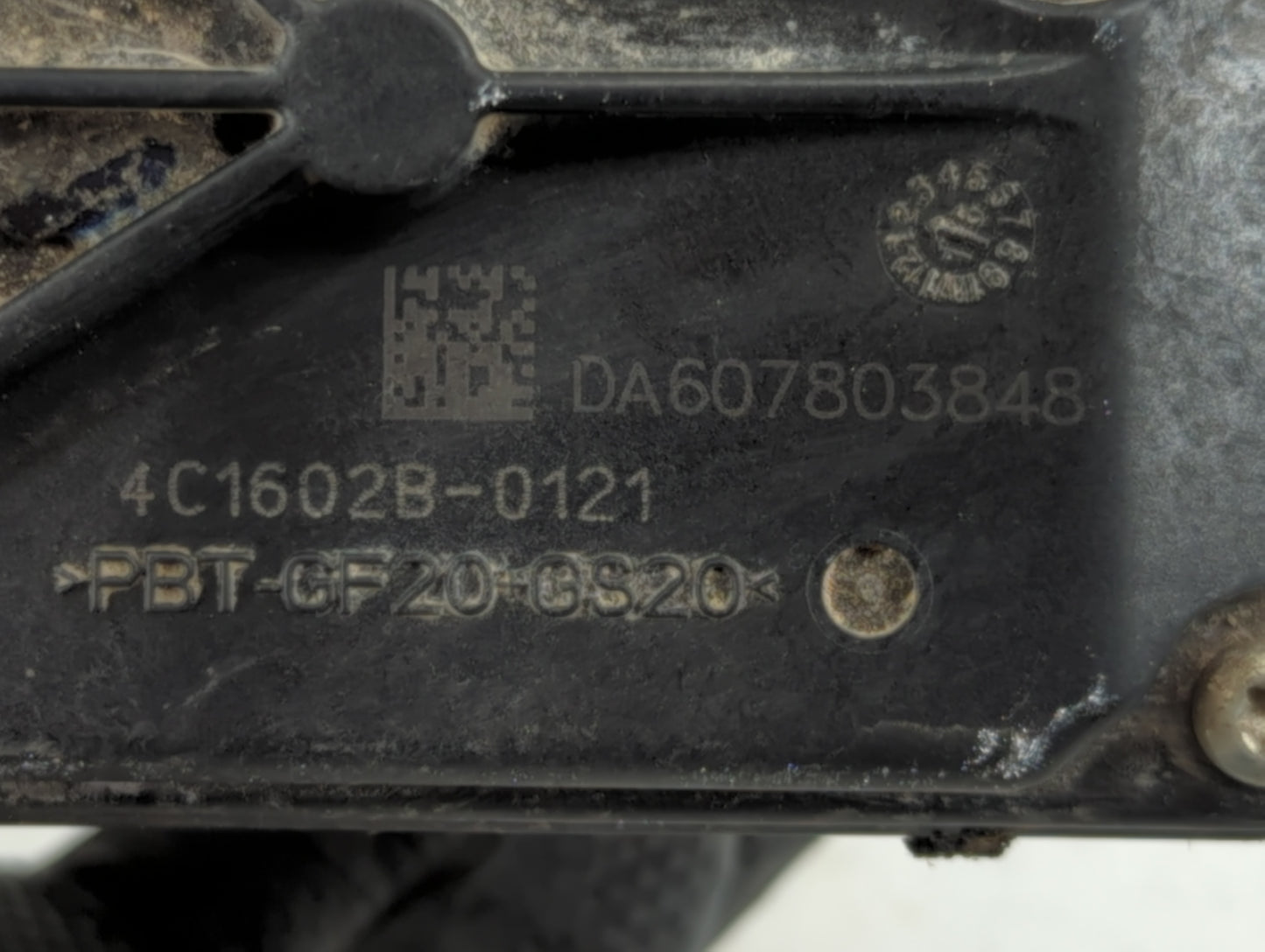 2011-2019 Ford Explorer Throttle Body P/N:4C1602B-0121 Fits Fits 2011 2012 2013 2014 2015 2016 2017 2018 2019 OEM Used Auto