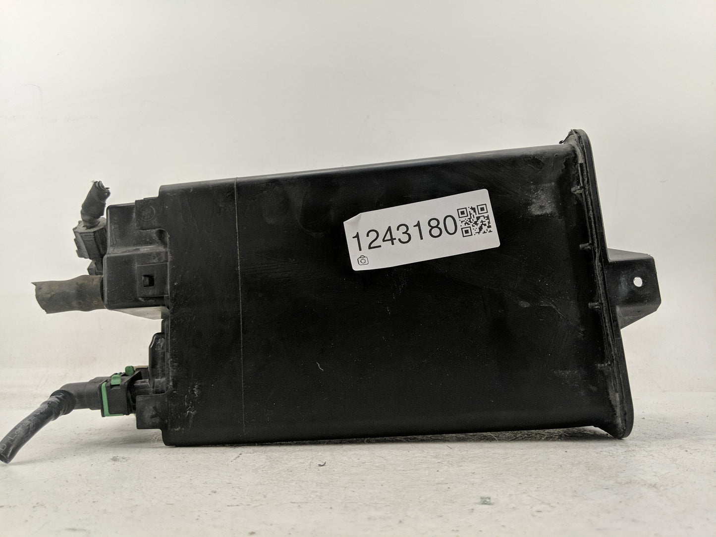 2016 Ford Explorer Fuel Vapor Charcoal Canister - Oemusedautoparts1.com