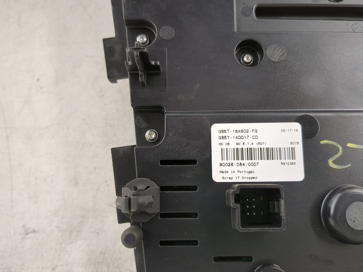 2016 Ford Explorer Radio AM FM Cd Player Receiver Replacement P/N:GB5T-18A802-FG Fits OEM Used Auto Parts - Oemusedautoparts