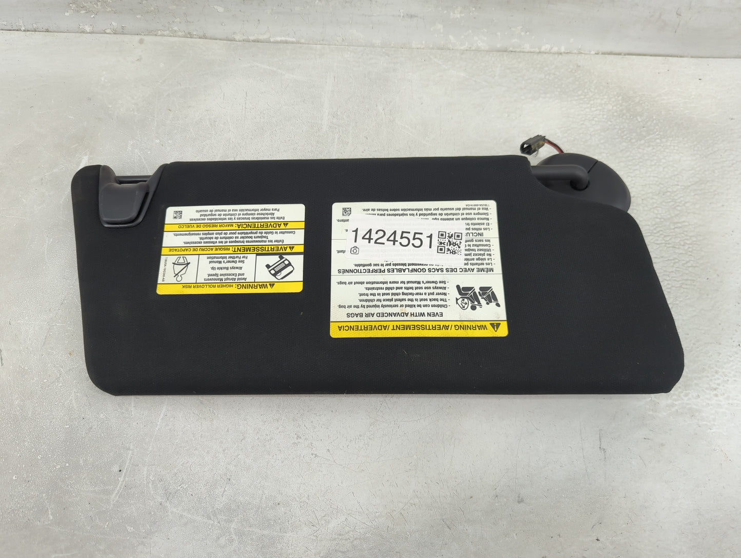 2016 Ford Explorer Sun Visor Shade Replacement Driver Left Mirror Fits OEM Used Auto Parts - Oemusedautoparts1.com