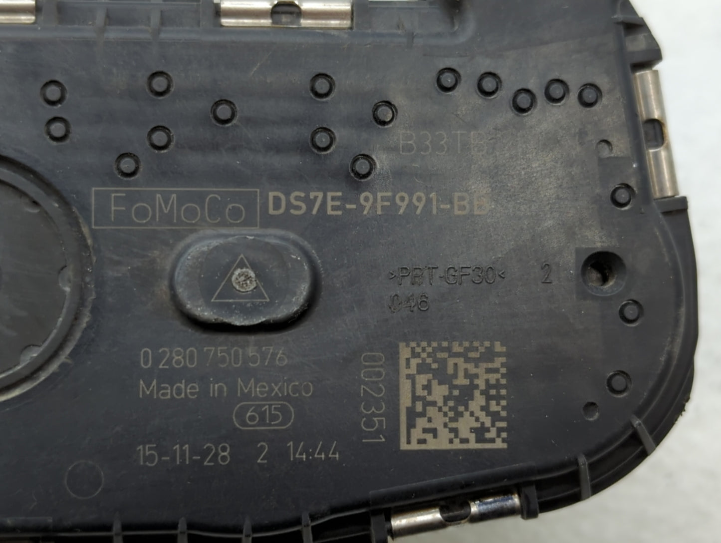 2016-2019 Ford Explorer Throttle Body P/N:0 280 750 566 DS7E-9F991-BB Fits Fits 2014 2015 2016 2017 2018 2019 OEM Used Auto
