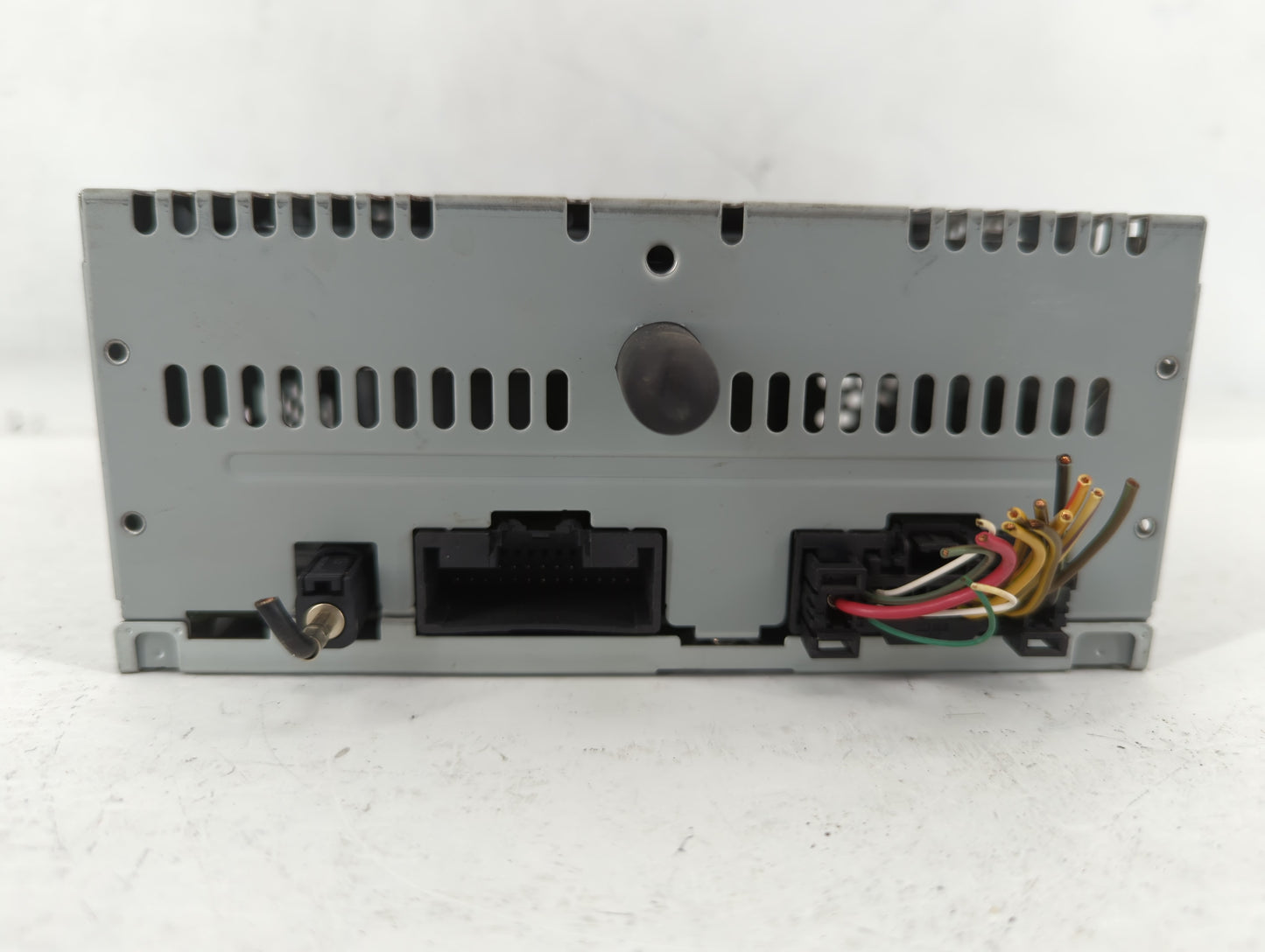 2016-2017 Ford Explorer Radio AM FM Cd Player Receiver Replacement P/N:GB5T-19C107-AG Fits Fits 2016 2017 OEM Used Auto Part