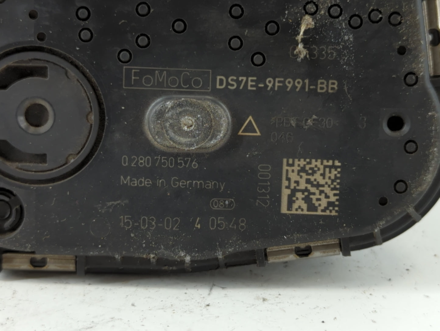 2016-2019 Ford Explorer Throttle Body P/N:AA5E-9F991-BB Fits Fits 2014 2015 2016 2017 2018 2019 2020 2021 2022 OEM Used Auto
