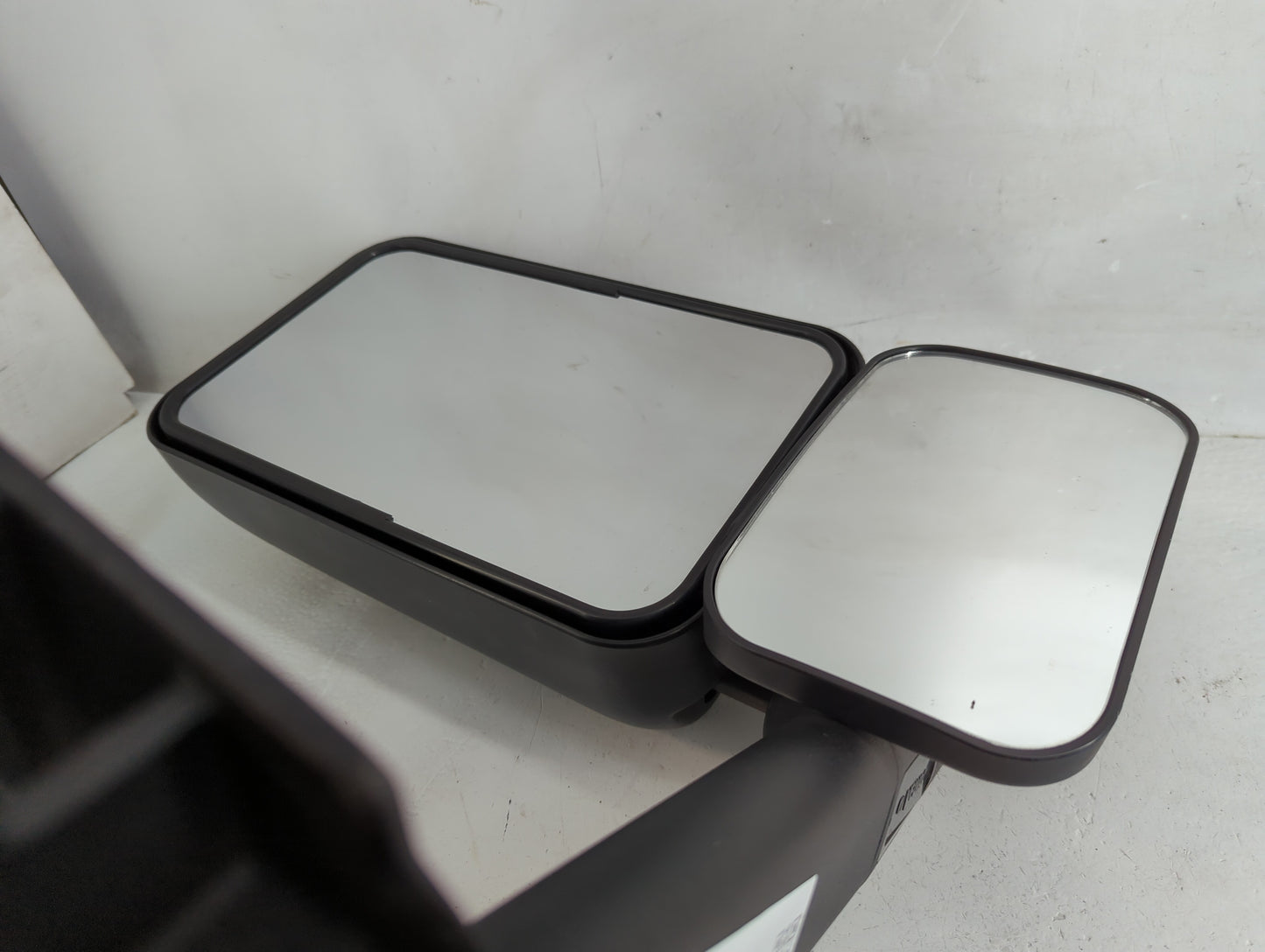2016 Ford F-550 Super Duty Passenger Side View Mirror - Right Door Mirror OEM Used - Oemusedautoparts1.com