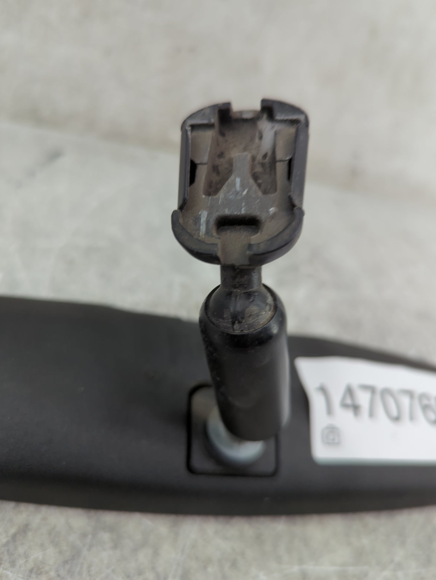 2016 Ford F150 Interior Rear View Mirror Replacement OEM P/N:011083 Fits OEM Used Auto Parts - Oemusedautoparts1.com