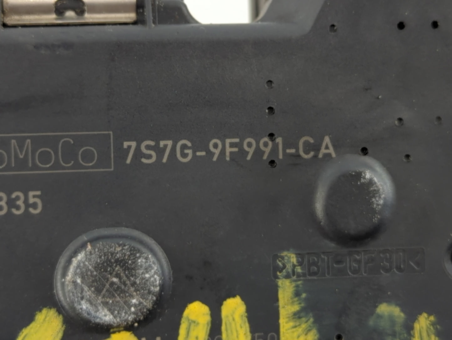 2014-2019 Ford Fiesta Throttle Body P/N:7S7G-9F991-CA Fits Fits 2013 2014 2015 2016 2017 2018 2019 OEM Used Auto Parts - Oem