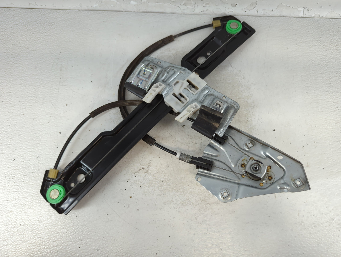 2016 Ford Fiesta Driver Left Front Window Regulator - Oemusedautoparts1.com