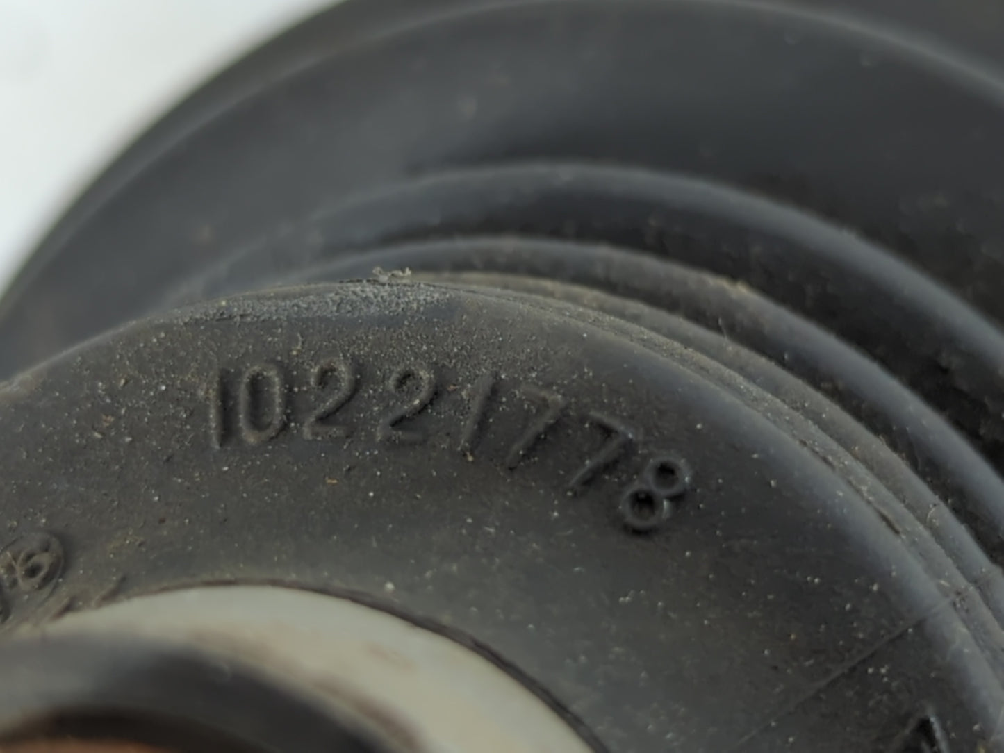 Ford Focurs Axle Shaft Rear Passenger Cv C/v - Oemusedautoparts1.com
