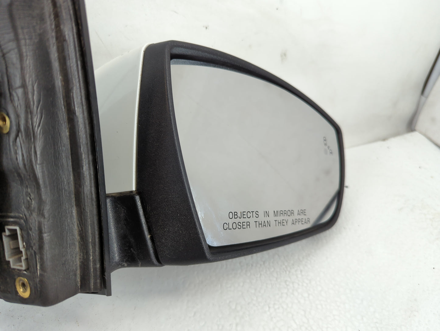 2015-2018 Ford Focus Passenger Side View Mirror - Right Door Mirror OEM Used - Oemusedautoparts1.com