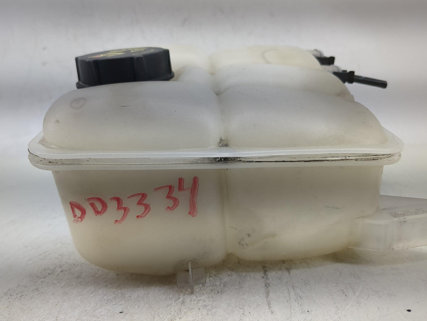 2012-2018 Ford Focus Windshield Washer Fluid Reservoir Bottle Oem - Oemusedautoparts1.com