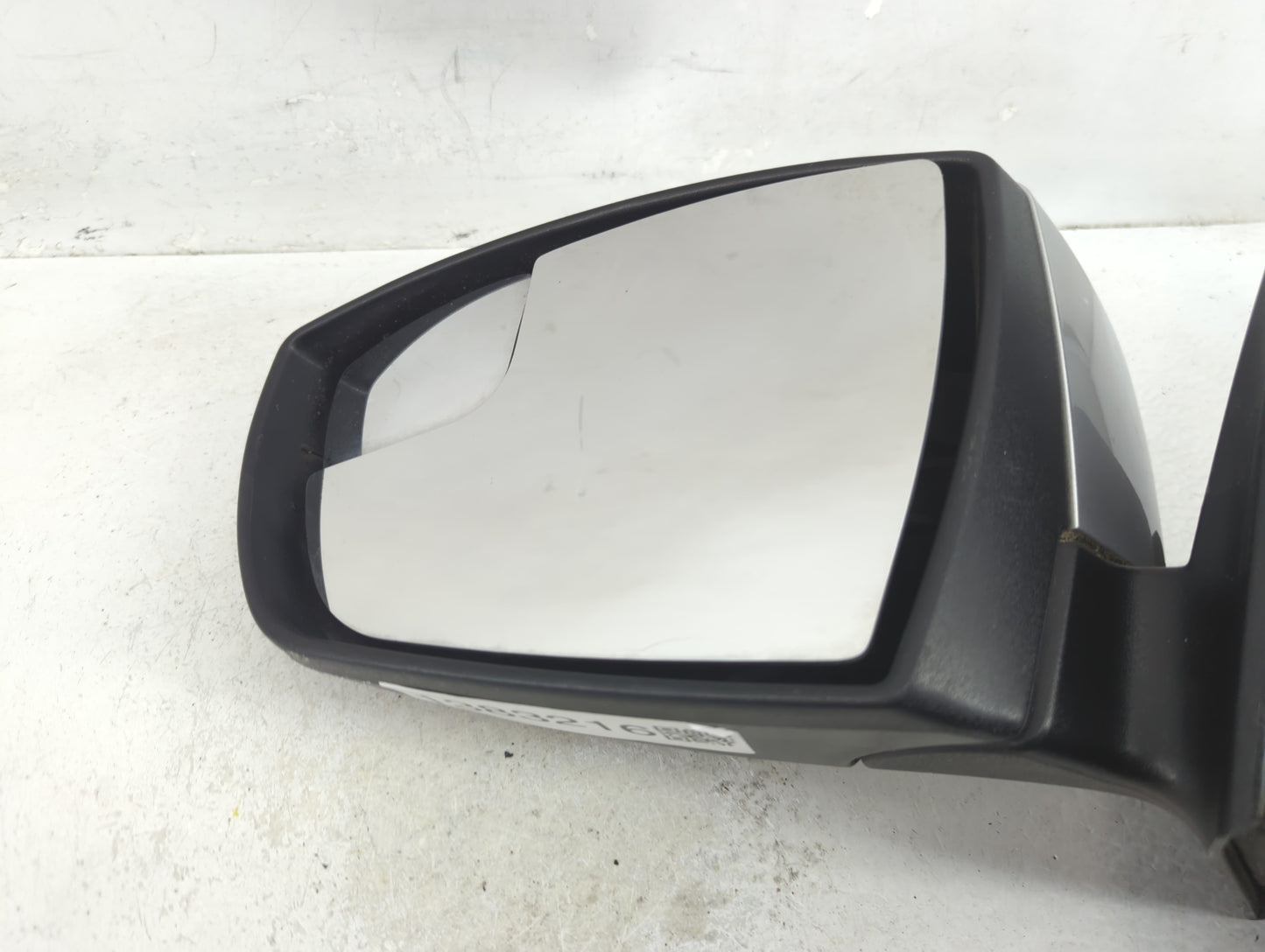 2015-2018 Ford Focus Driver Side View Mirror - Left Door Mirror OEM Used - Oemusedautoparts1.com