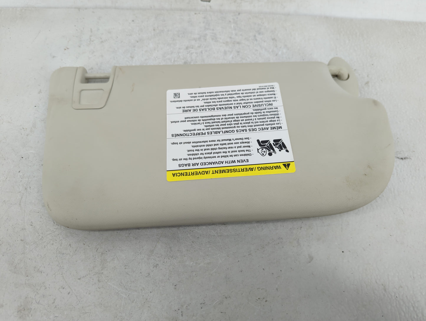 2013-2018 Ford Focus Sun Visor Shade Replacement Driver Left Mirror Fits Fits 2013 2014 2015 2016 2017 2018 OEM Used Auto Pa