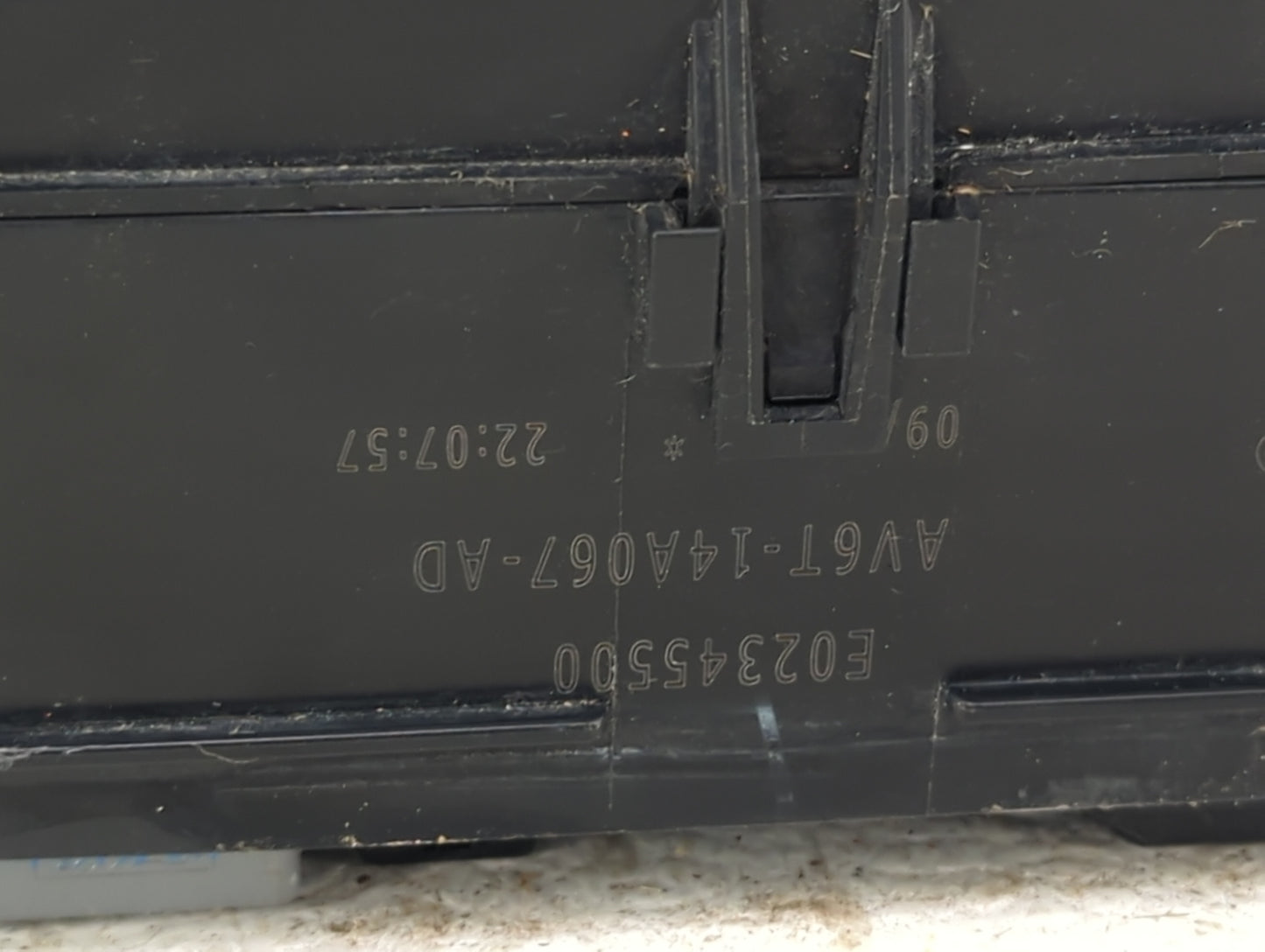 2016 Ford Focus Fusebox Fuse Box Panel Relay Module P/N:AV6T-14A067-AD AV6T-14A142-AB Fits OEM Used Auto Parts - Oemusedauto