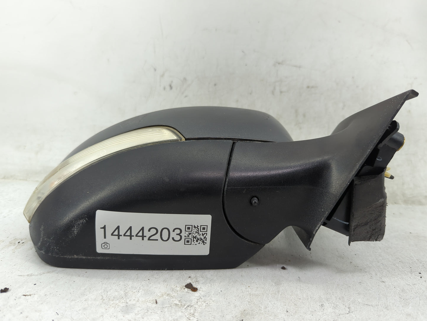 2015-2018 Ford Focus Passenger Side View Mirror - Right Door Mirror OEM Used - Oemusedautoparts1.com