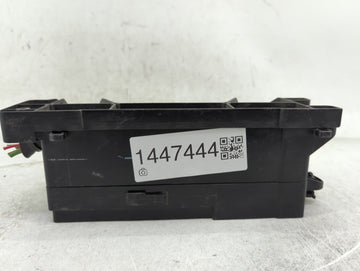2015-2018 Ford Focus Body Control Module Bcm Inner Cabin Fuse Box