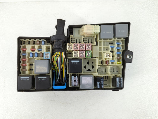 2016 Ford Focus Fusebox Fuse Box Panel Relay Module P/N:AV6T-14A067-AD AV6T-14A076-AB Fits OEM Used Auto Parts