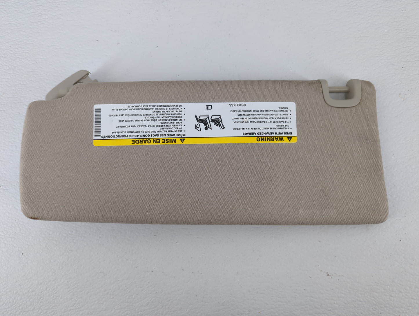 2013-2018 Ford Focus Sun Visor Shade Replacement Driver Left Mirror Fits Fits 2013 2014 2015 2016 2017 2018 OEM Used Auto Pa