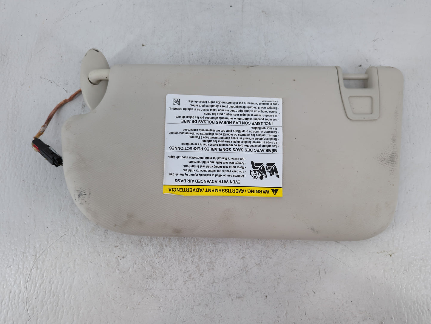 2013-2018 Ford Focus Sun Visor Shade Replacement Passenger Right Mirror Fits Fits 2013 2014 2015 2016 2017 2018 OEM Used Aut