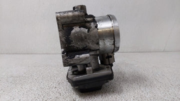 2014-2020 Ford Fusion Throttle Body P/N:DS7G-9F991-BB DS7G-9F991-CA Fits Fits 2014 2015 2016 2017 2018 2019 2020 OEM Used Auto Parts