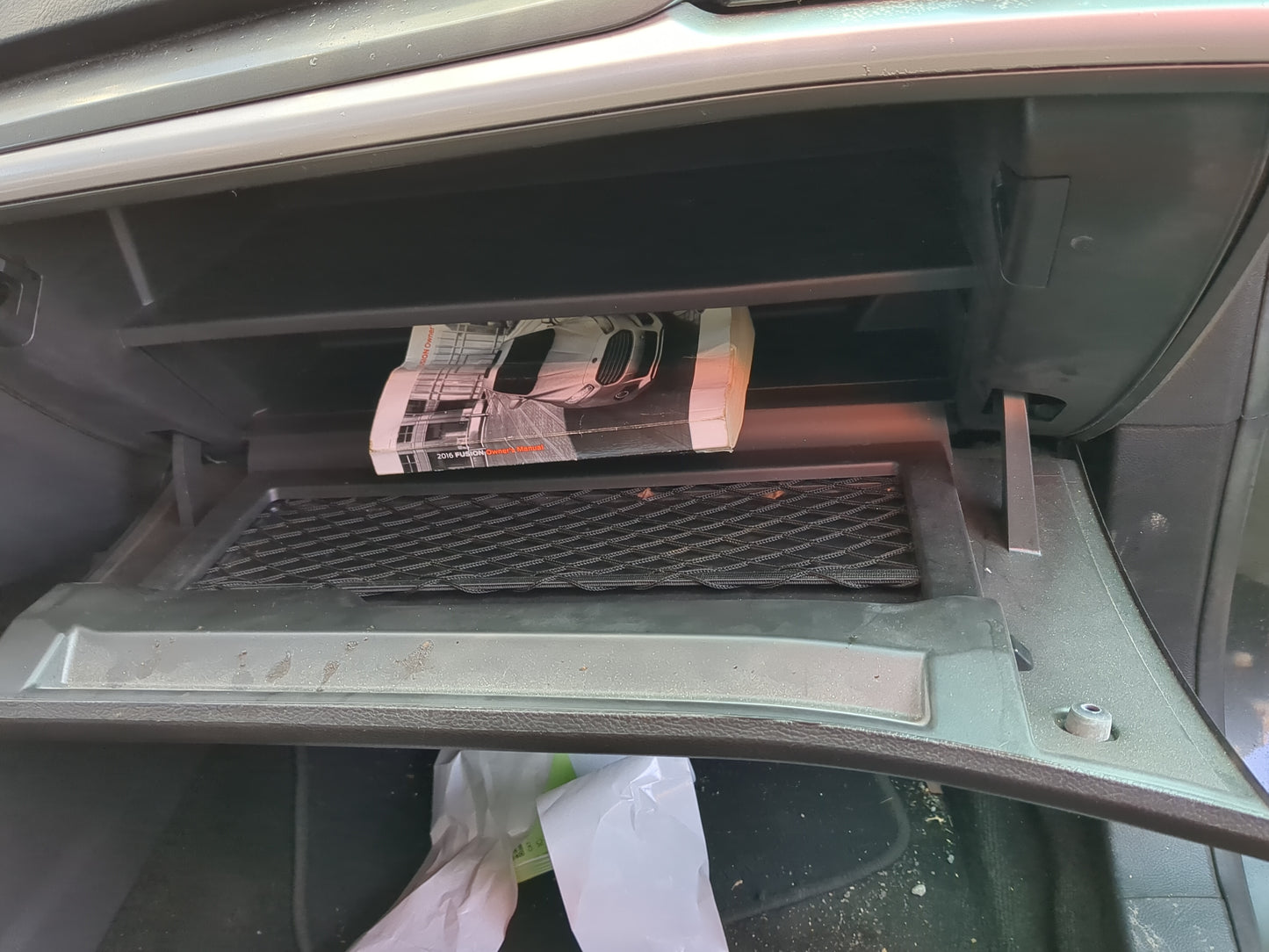 2016 Ford Fusion Passenger Glove Box Door Storage Compartment - Oemusedautoparts1.com