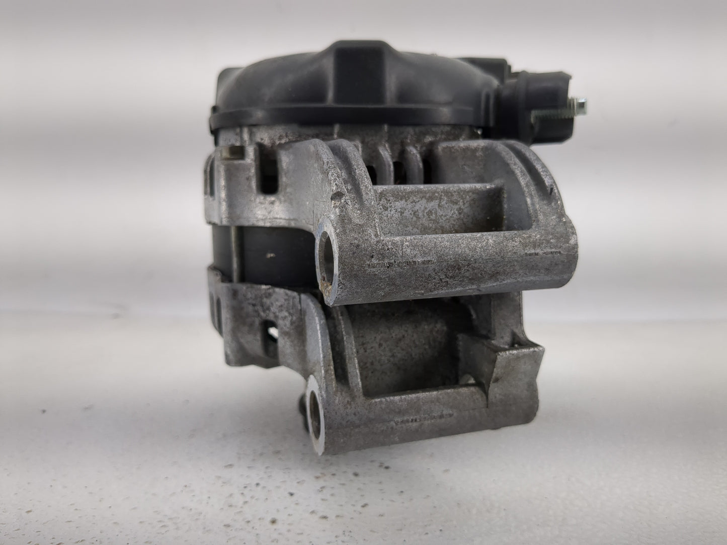 2016-2020 Ford Fusion Alternator Replacement Generator Charging Assembly Engine OEM P/N:104210-2910 DS7T-10300-DB Fits OEM U