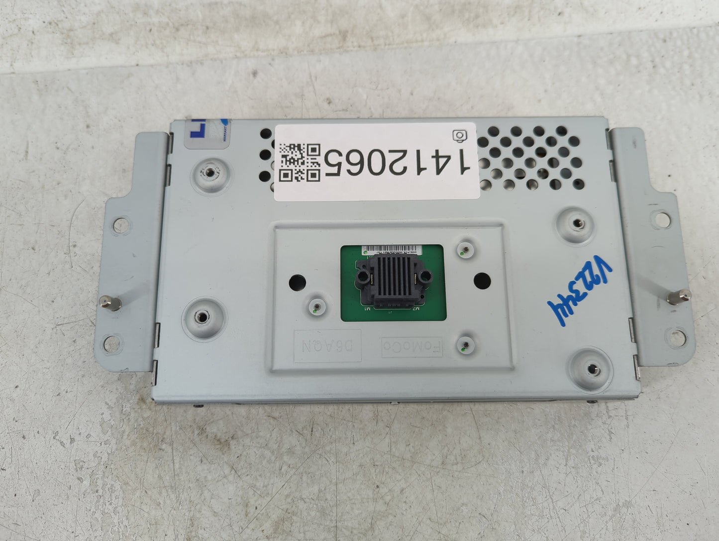 2013-2016 Ford Fusion Information Display Screen - Oemusedautoparts1.com