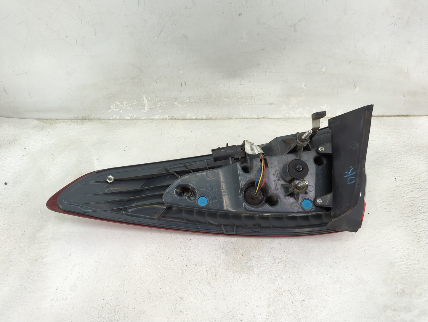 2013-2016 Ford Fusion Tail Light Assembly Driver Left OEM P/N:DS73-13405-AG Fits Fits 2013 2014 2015 2016 OEM Used Auto Part