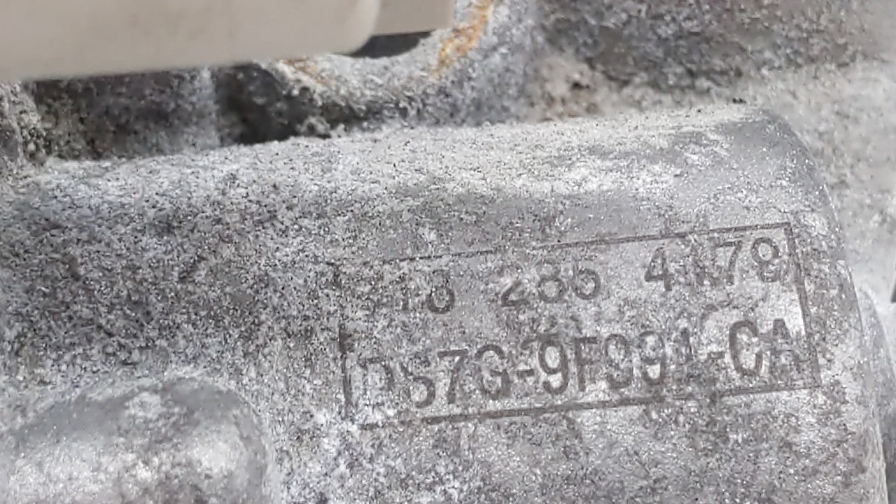 2014-2019 Ford Fusion Throttle Body P/N:DS7G-9E991-BB DS7G-9F991-CA Fits Fits 2014 2015 2016 2017 2018 2019 OEM Used Auto Pa