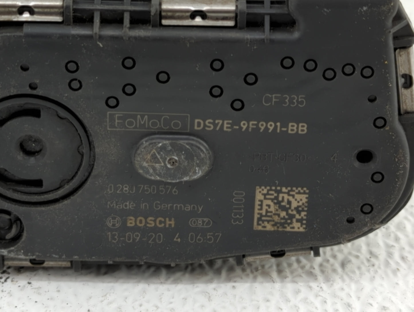 2014-2019 Ford Fusion Throttle Body P/N:DS7E-9F991-BB Fits Fits 2014 2015 2016 2017 2018 2019 OEM Used Auto Parts - Oemuseda