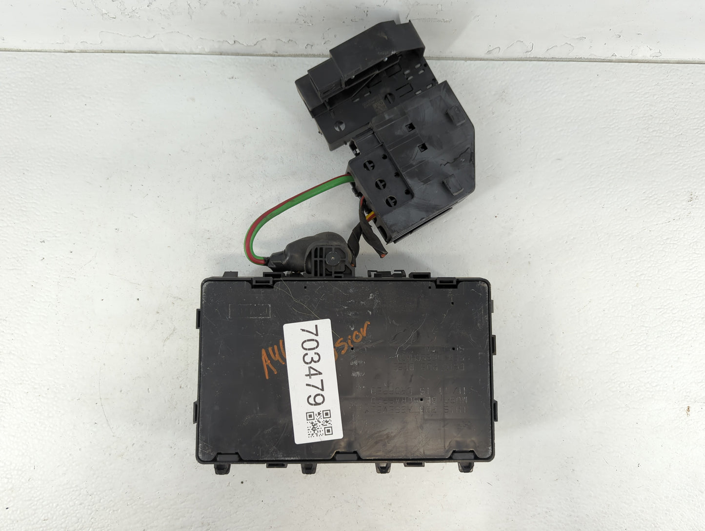 2015-2016 Ford Fusion Fusebox Fuse Box Panel Relay Module P/N:FG9T14A067BB_01 Fits Fits 2015 2016 OEM Used Auto Parts - Oemu