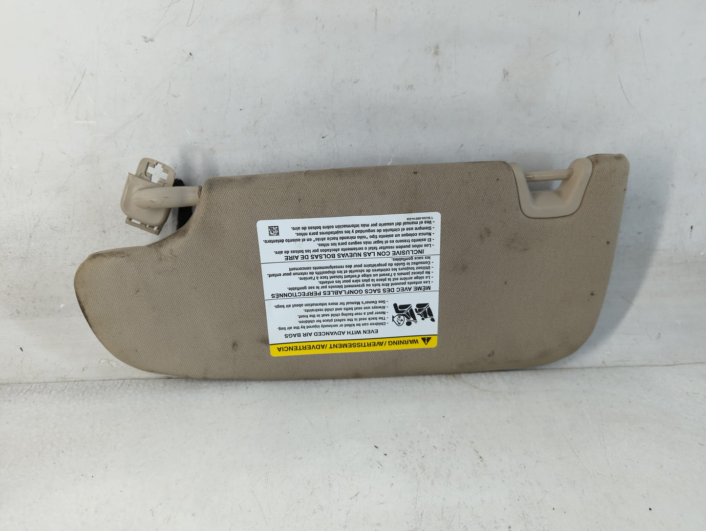 2015-2016 Ford Fusion Sun Visor Shade Replacement Passenger Right Mirror Fits Fits 2015 2016 OEM Used Auto Parts - Oemusedau