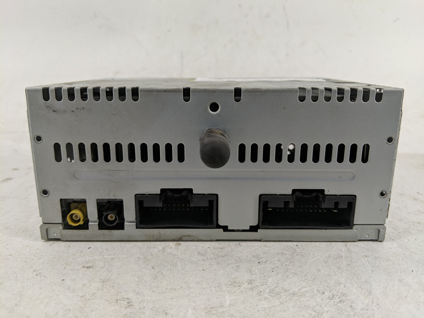 2015-2016 Ford Mustang Radio AM FM Cd Player Receiver Replacement P/N:FR3T-19C107-JJ Fits Fits 2015 2016 OEM Used Auto Parts