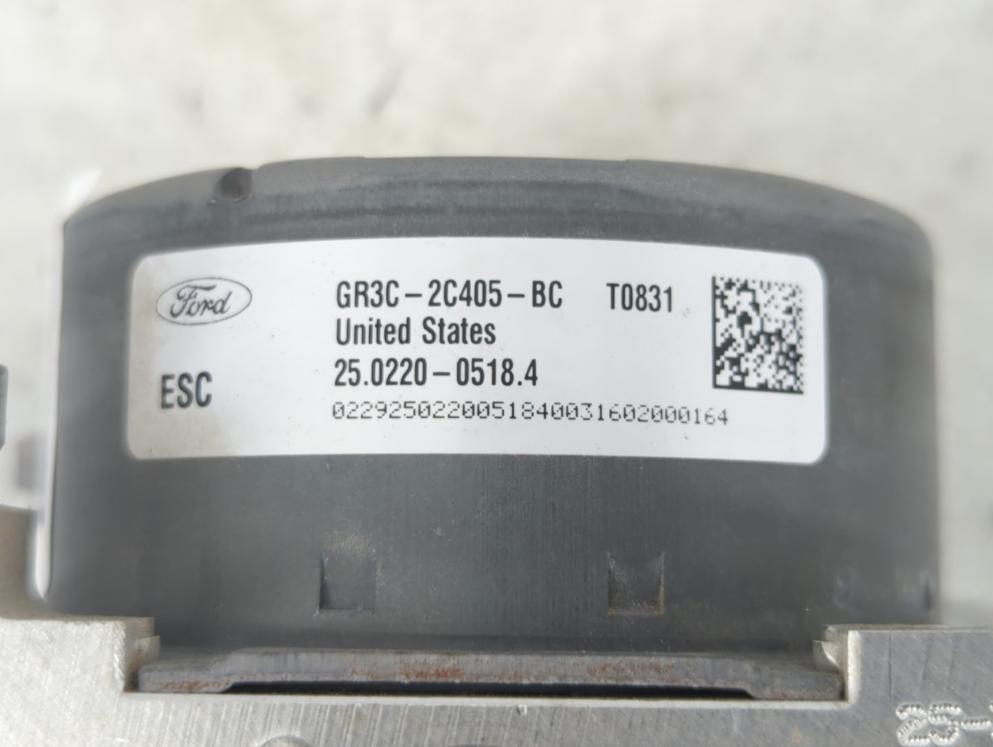 2015-2020 Ford Mustang ABS Pump Control Module Replacement P/N:GR3C-2C405-BC GR3C-2C405-BE Fits Fits 2015 2016 2017 2018 201