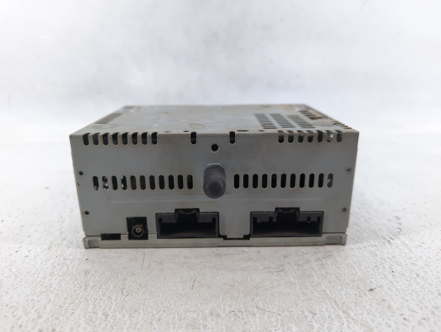 2016-2017 Ford Mustang Am Fm Cd Player Radio Receiver - Oemusedautoparts1.com