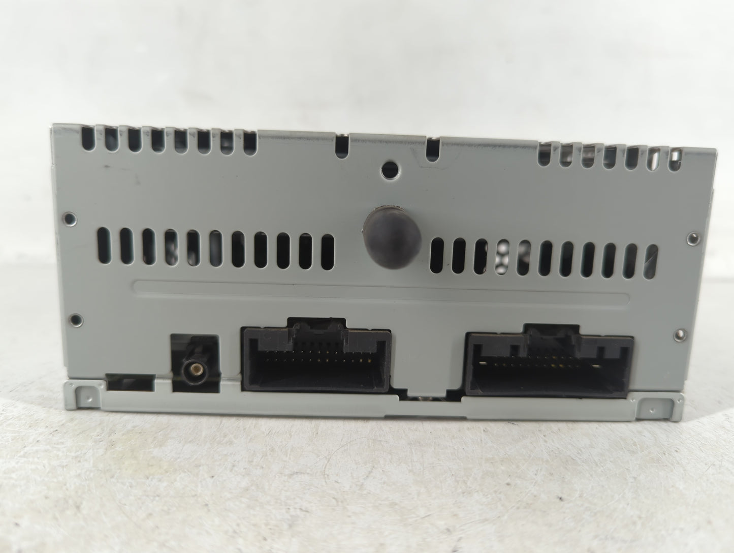 2016 Ford Mustang Radio AM FM Cd Player Receiver Replacement P/N:GR3T-19C107-DC Fits OEM Used Auto Parts - Oemusedautoparts1