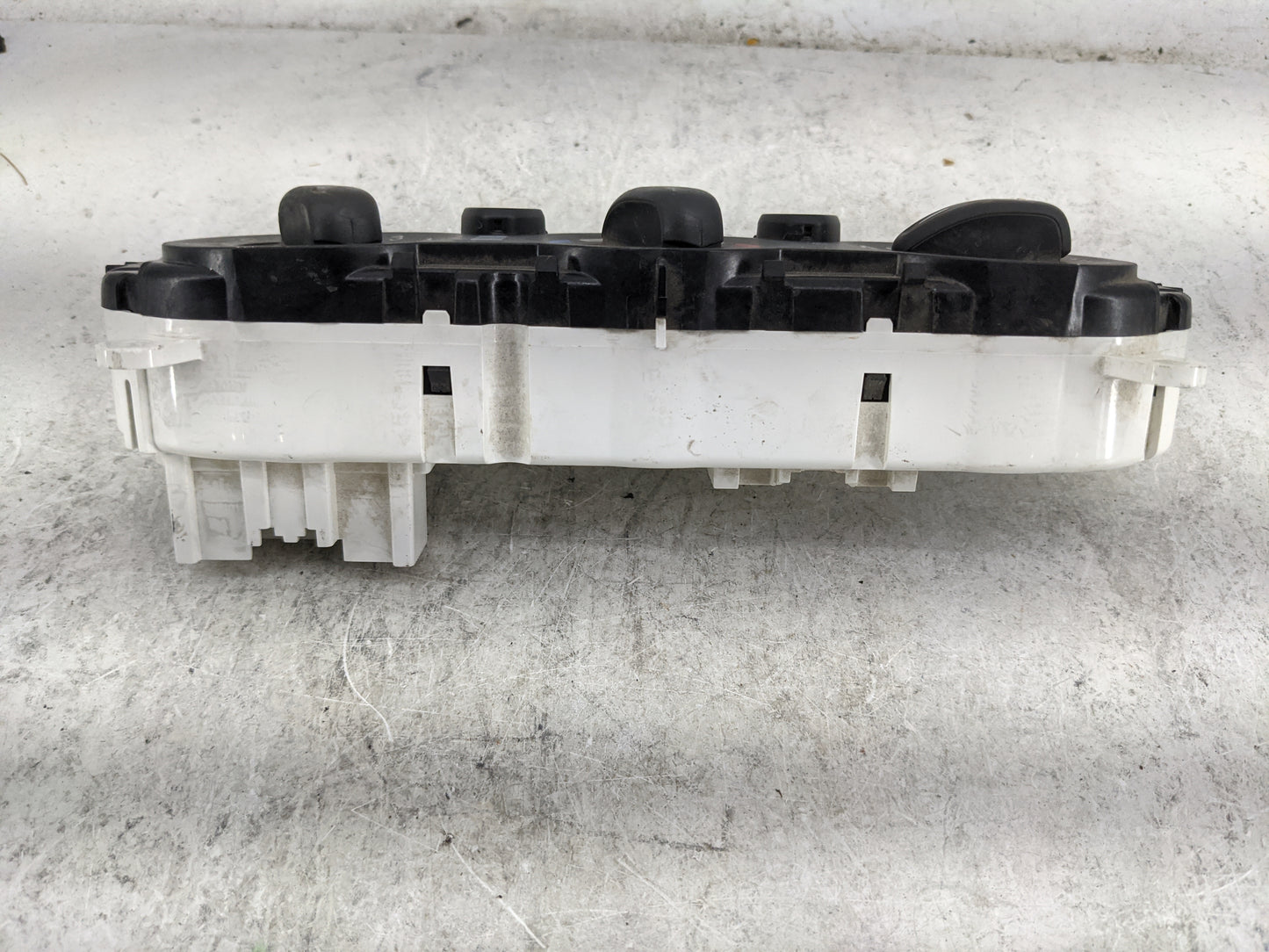 2016 Ford Transit 250 Climate Control Module Temperature AC/Heater Replacement Fits Fits 2015 2017 2018 2019 OEM Used Auto P