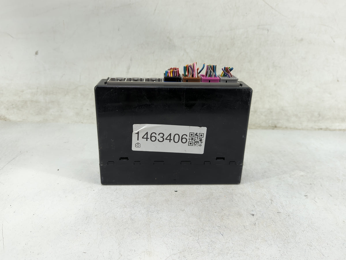 2016 Gmc Acadia Body Control Module Bcm 22915542|tn232400-0360 - Oemusedautoparts1.com