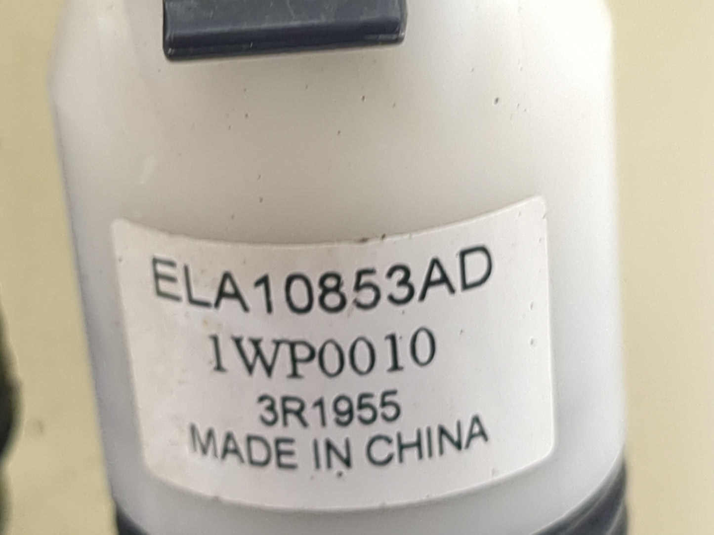2010-2017 Gmc Acadia Windshield Washer Fluid Reservoir Bottle Oem 1474056 - Oemusedautoparts1.com