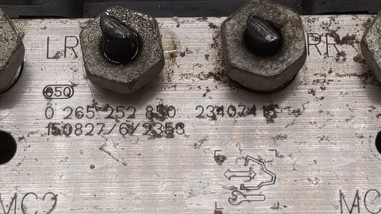 2012-2017 Gmc Acadia ABS Pump Control Module Replacement P/N:23407416 22912777, 22893248 Fits Fits 2012 2013 2014 2015 2016