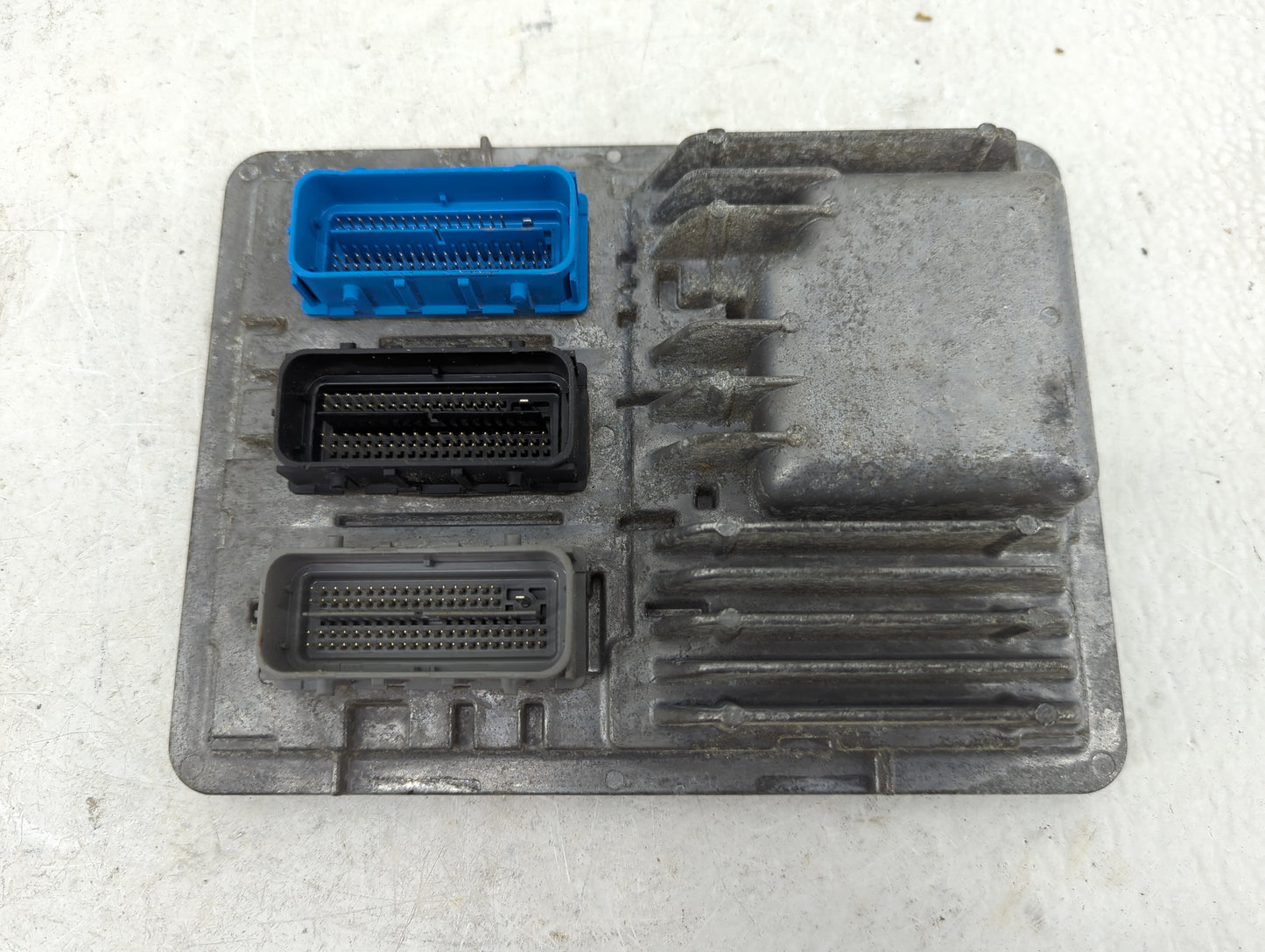 2015-2016 Gmc Canyon PCM Engine Control Computer ECU ECM PCU OEM P/N:811839393 12697837 Fits Fits 2015 2016 OEM Used Auto Pa