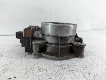2014-2018 Gmc Sierra 1500 Throttle Body P/N:12678224 12617792 Fits Fits 2014 2015 2016 2017 2018 2019 OEM Used Auto Parts