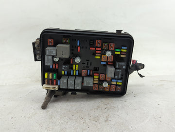 2016-2017 Gmc Terrain Fusebox Fuse Box Panel Relay Module Fits Fits 2016 2017 OEM Used Auto Parts
