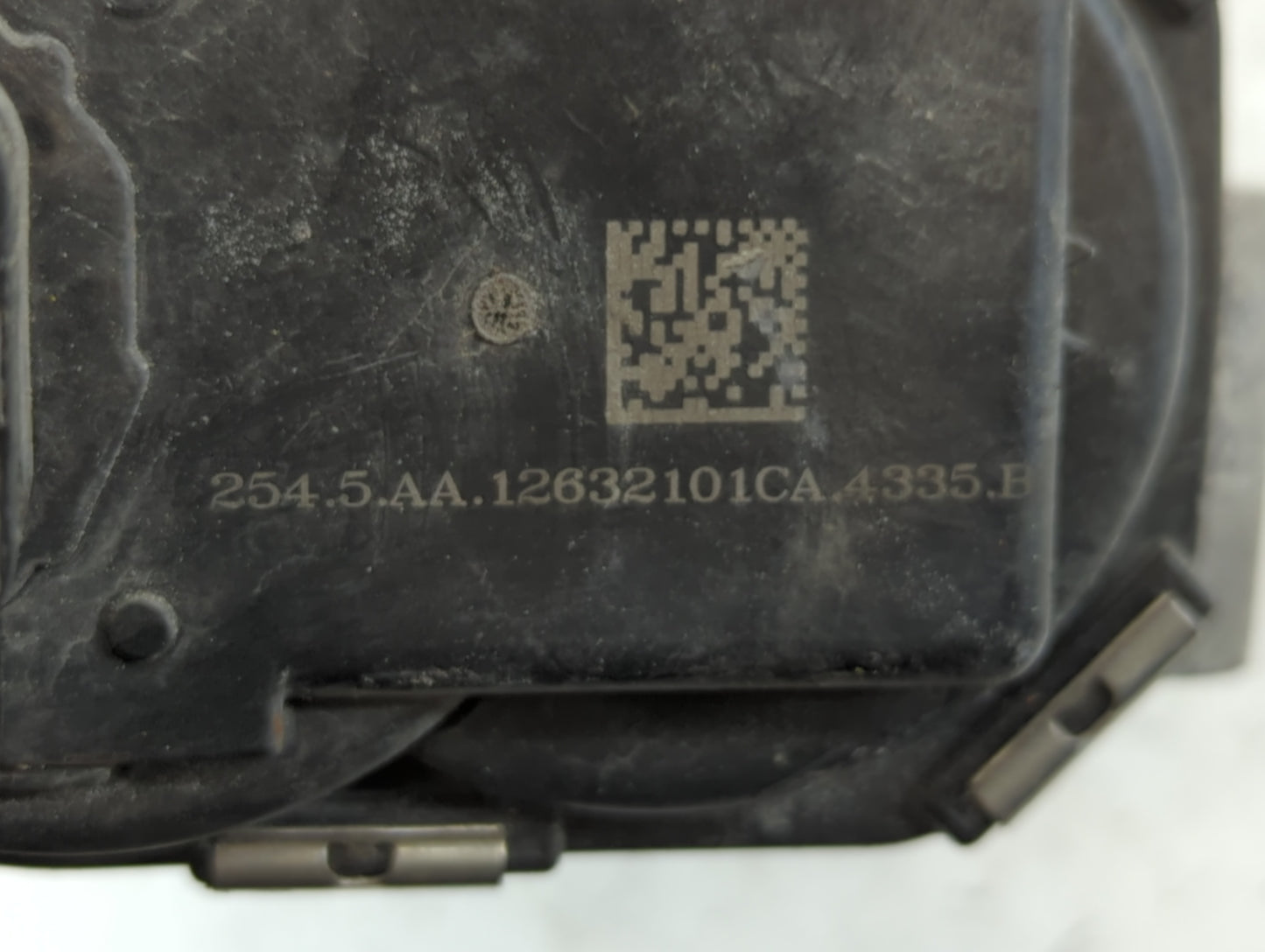 2016-2017 Gmc Terrain Throttle Body P/N:12632101CA Fits Fits 2016 2017 OEM Used Auto Parts - Oemusedautoparts1.com
