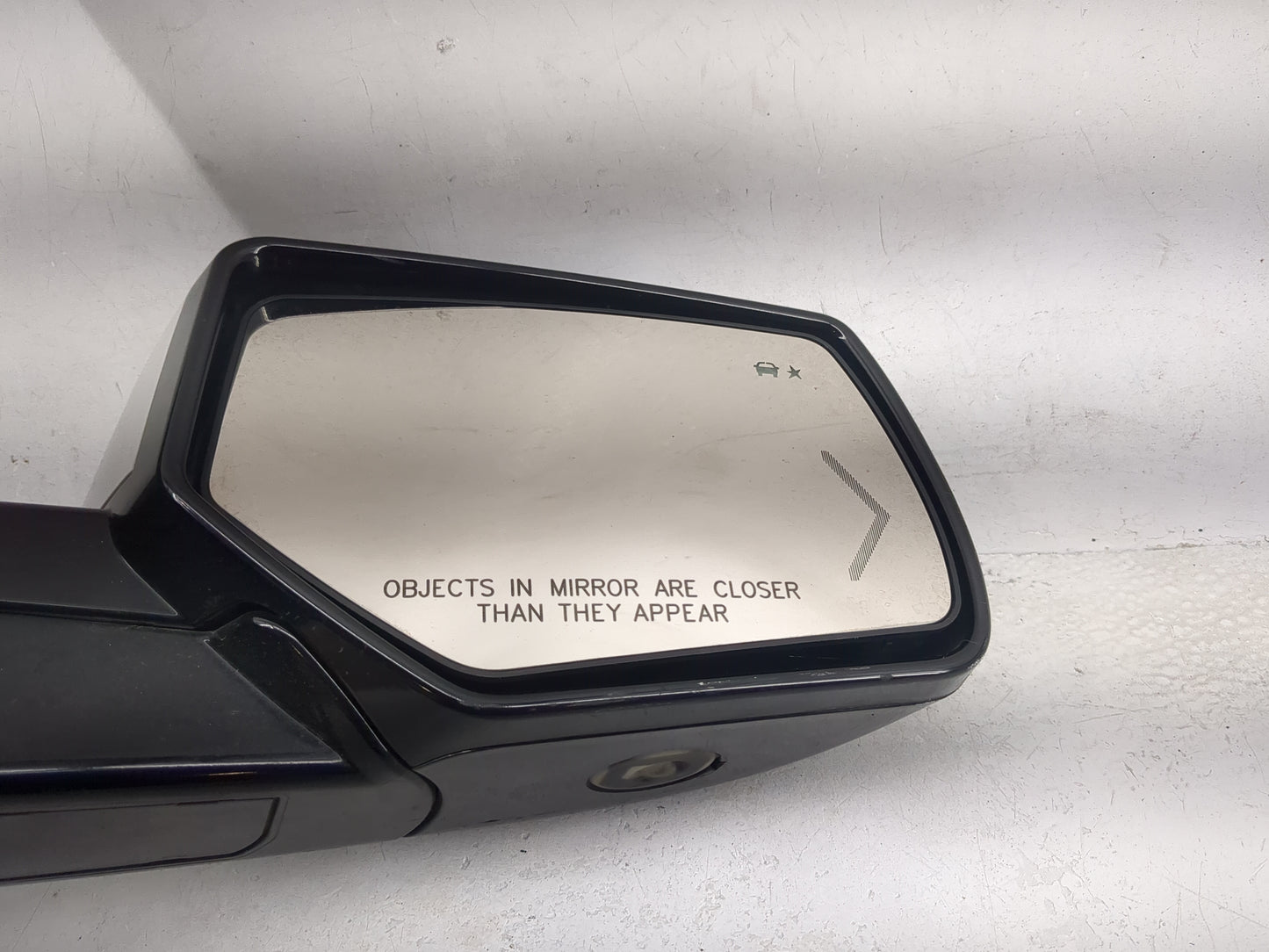 2015-2020 Gmc Yukon Passenger Side View Mirror - Right Door Mirror OEM Used - Oemusedautoparts1.com
