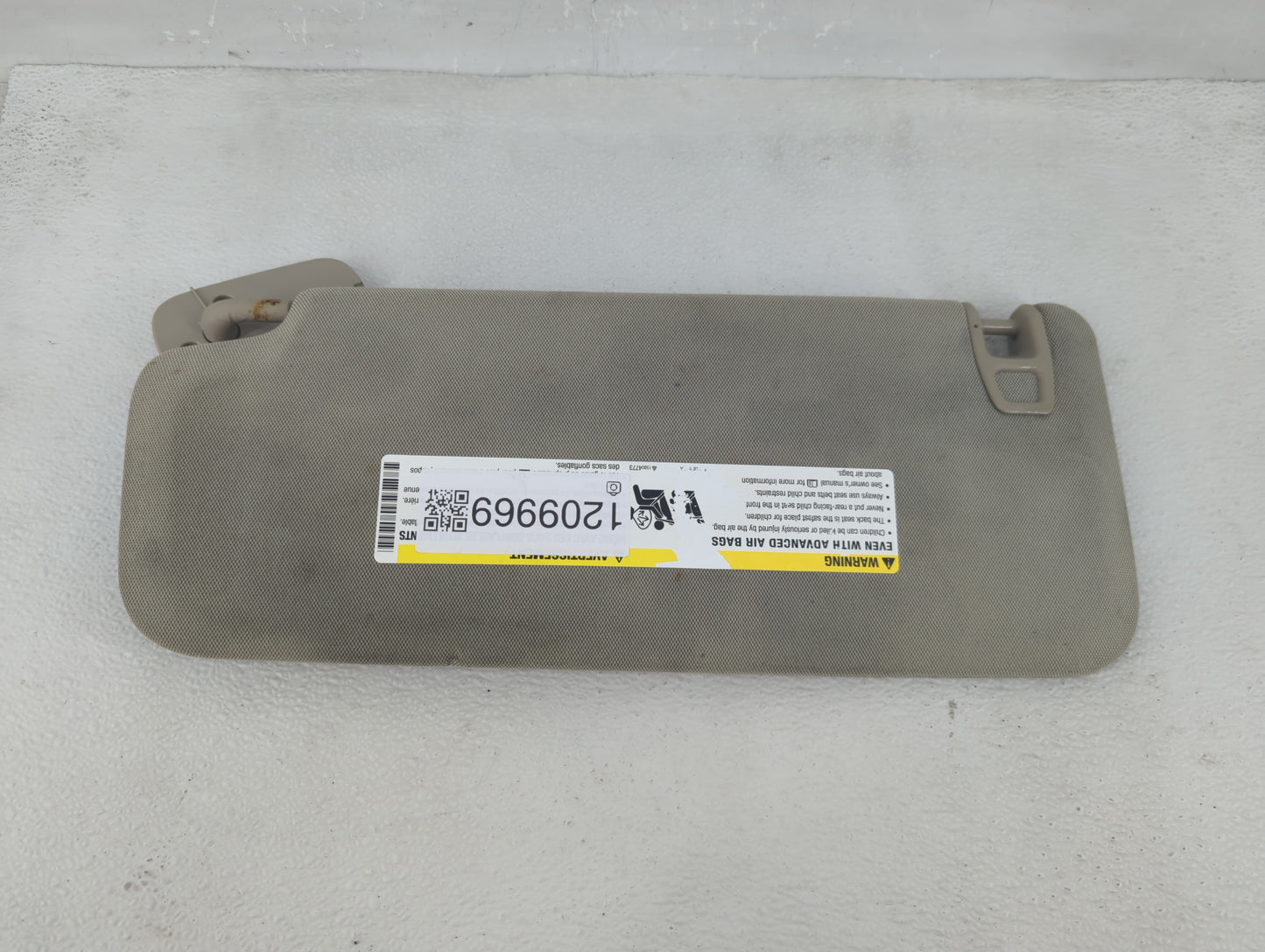 2016 Gmc Yukon Xl 1500 Sun Visor Shade Replacement Passenger Right Mirror Fits Fits 2015 2017 2018 2019 2020 OEM Used Auto P