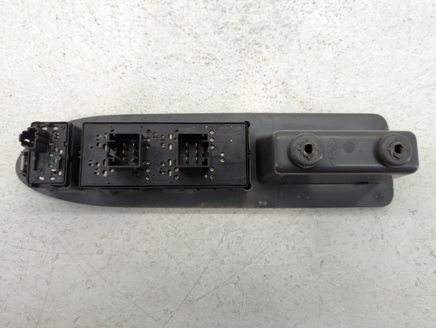 2016 Gmc Yukon Xl 1500 Master Power Window Switch Replacement Driver Side Left P/N:5F93-7422897 Fits Fits 2015 2017 2018 201