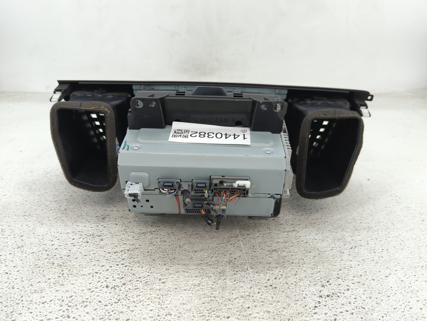2016-2017 Honda Accord Radio AM FM Cd Player Receiver Replacement P/N:39100-T2F-A001 Fits Fits 2016 2017 OEM Used Auto Parts