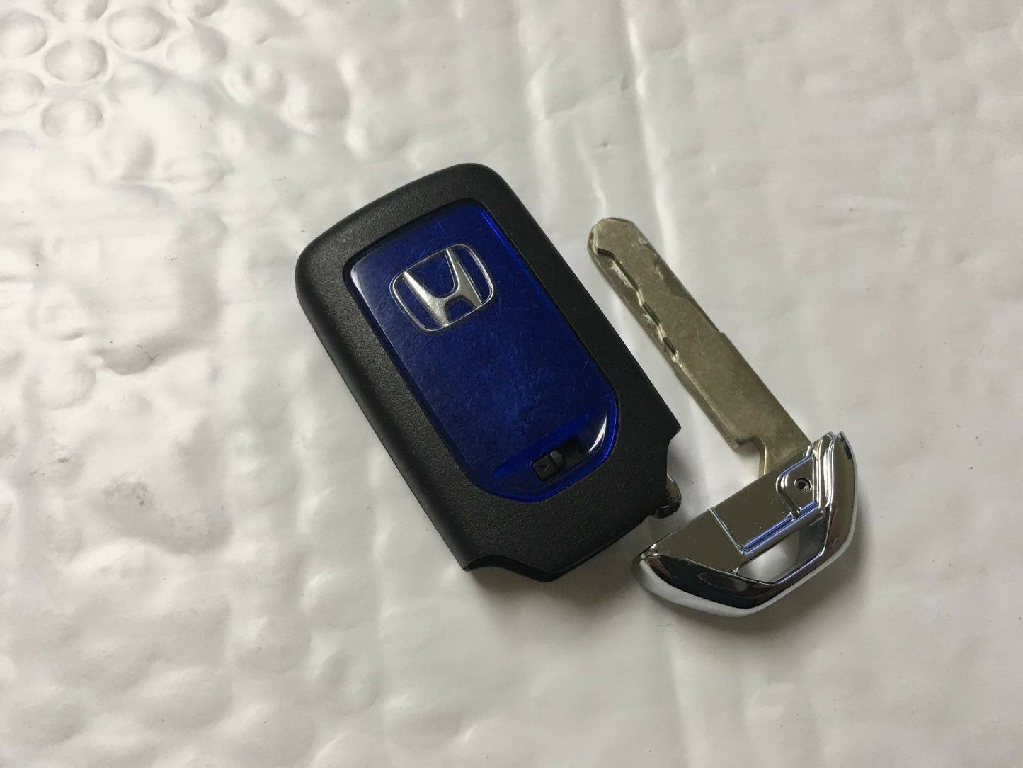 Honda Accord Hybrid Keyless Entry Remote Fob Acj932hk1210a 4 Buttons - Oemusedautoparts1.com