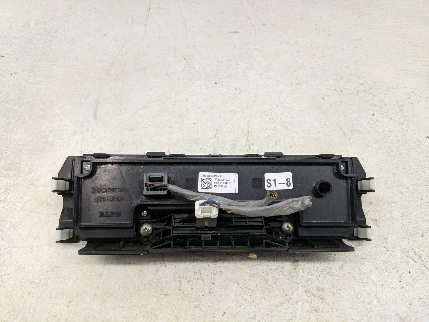 2016-2021 Honda Civic Climate Control Module Temperature AC/Heater Replacement P/N:79600TBAA110M1 Fits OEM Used Auto Parts -