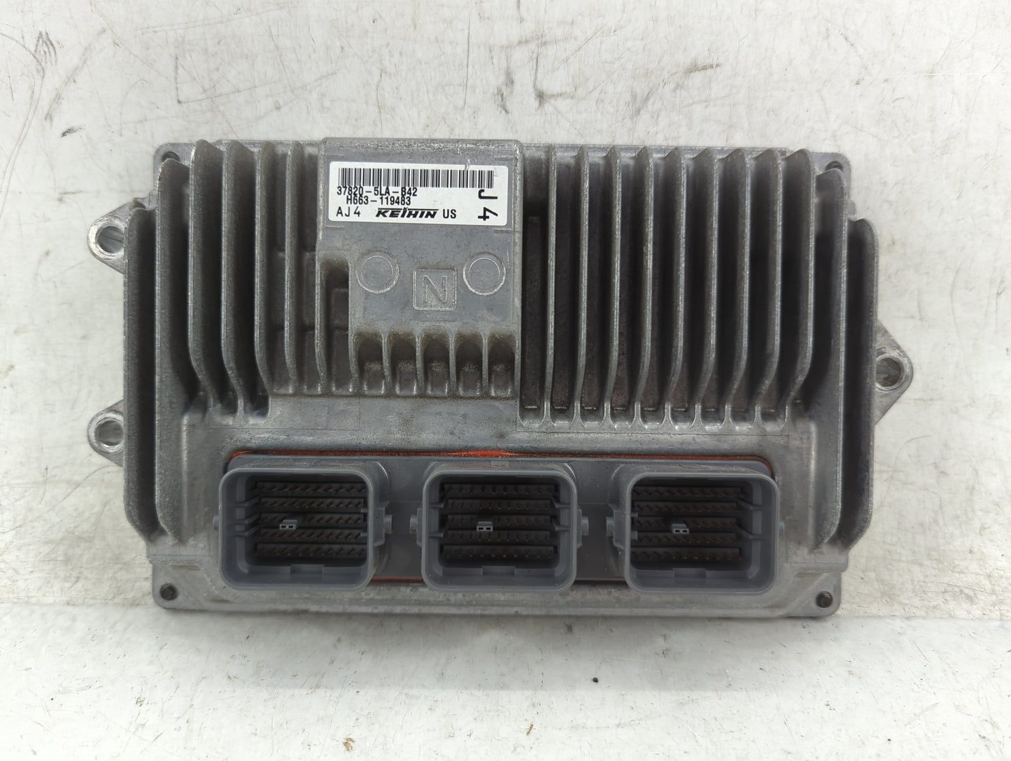 2016 Honda Cr-V PCM Engine Control Computer ECU ECM PCU OEM P/N:37820-5LA-B42 Fits OEM Used Auto Parts - Oemusedautoparts1.c